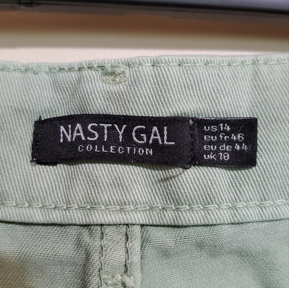 NEW Nasty Gal Utility Pocket Detail Mini Denim Skirt Sage Green Sz US 14 - Picture 3 of 4